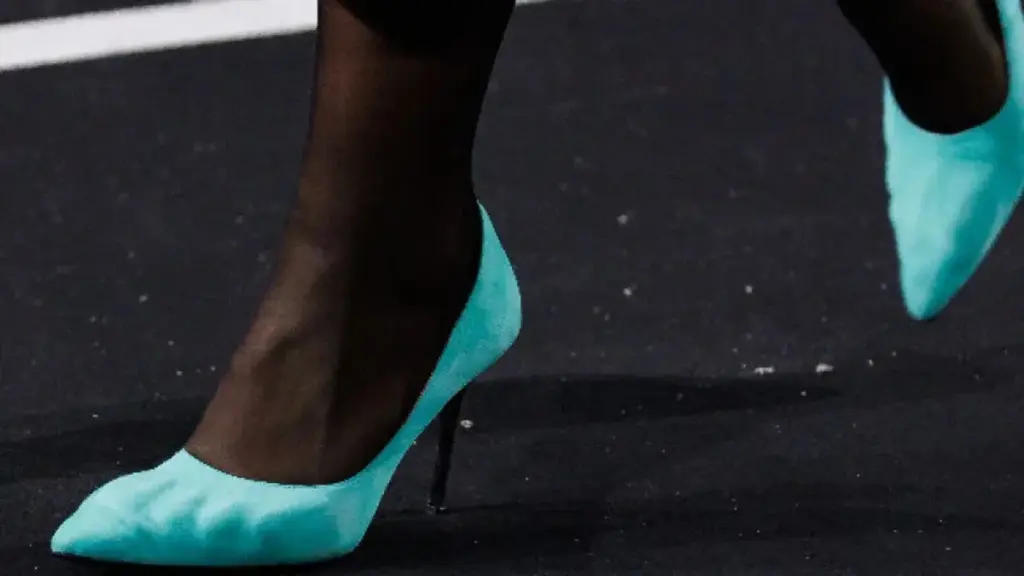 El secreto del calzado español que conquistó París: Diseños de Luís Onofre brillan en la capital de la moda