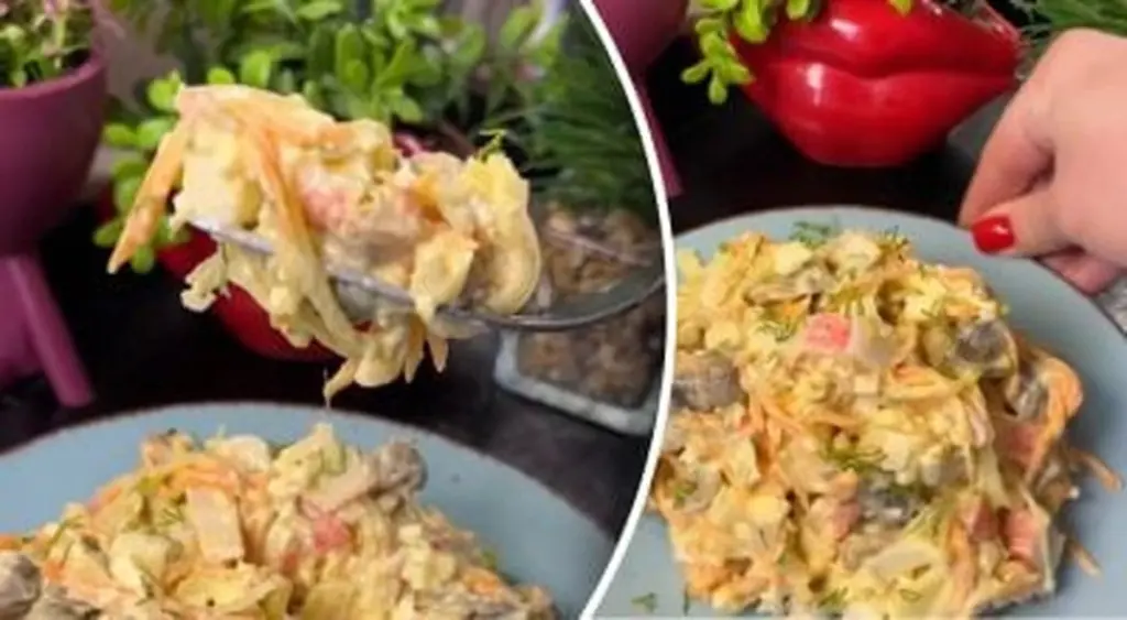 La ensalada de palitos de cangrejo que te hará olvidar todas las demás