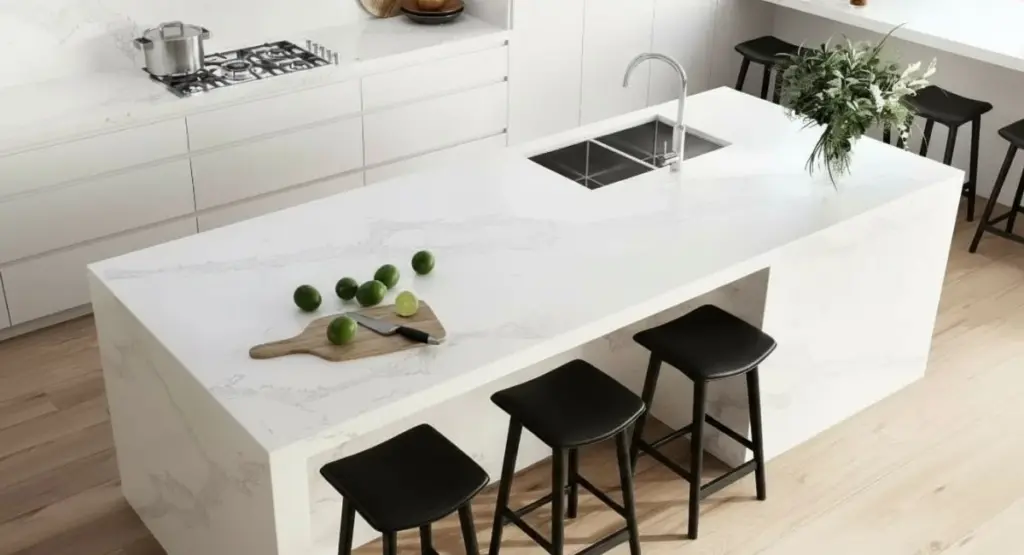 Nem mármore, nem granito: essa bancada dura mais de 15 anos e quase não acumula manchas