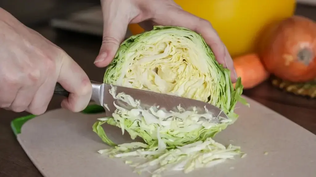 10 errores comunes al cocinar repollo que arruinan su sabor