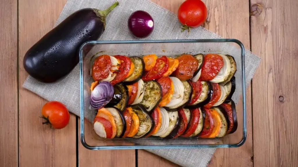 5 alimentos que jamás deberías cocinar en recipientes de vidrio (y por qué)