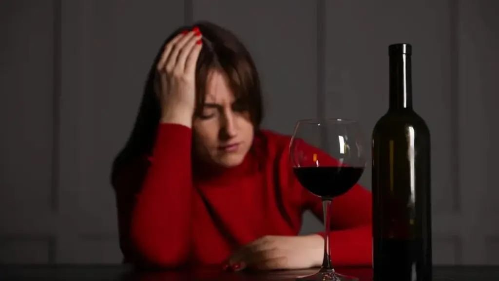 5 Bebidas que Empeoran tu Depresión (Y No son Solo el Alcohol)