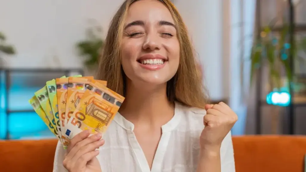 ¡Bolsillos llenos! 4 signos que atraen dinero este fin de semana