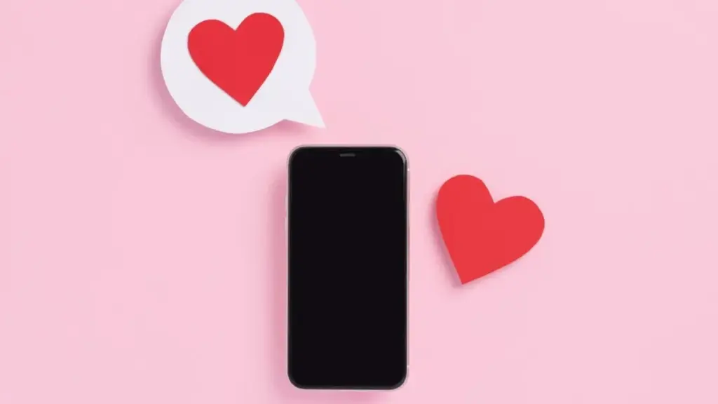 Eight: La app de citas portuguesa que te conecta en solo 8 minutos de videollamada