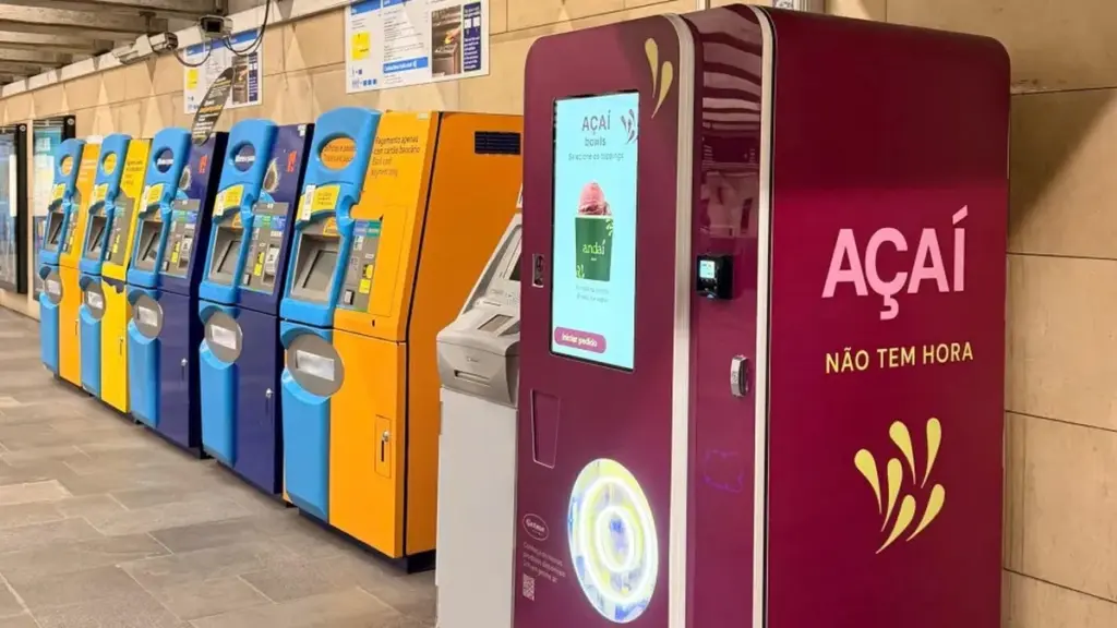 El açaí ya no es solo cosa de restaurantes: así es la máquina expendedora que lo sirve en Lisboa