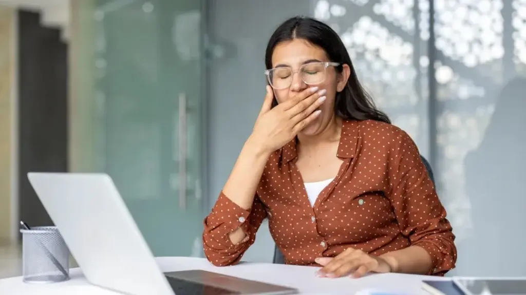 El misterioso ritual del bostezo: cómo activa un sorprendente flujo en tu cerebro
