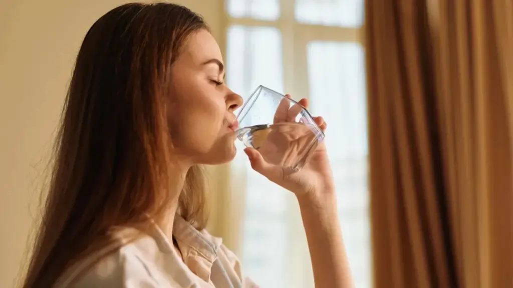 El secreto de la mañana que tu intestino agradecerá (y no es café)