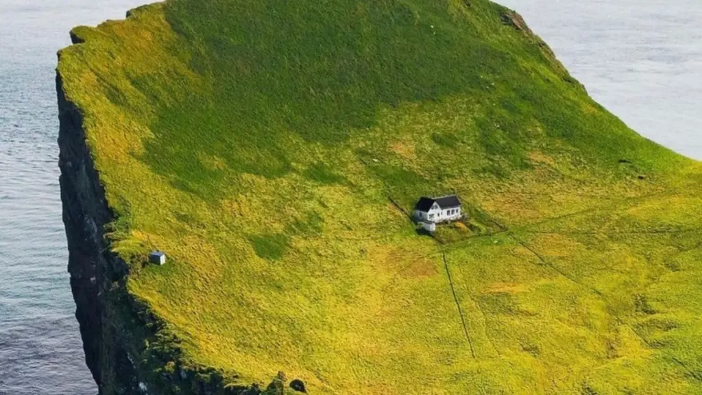 La casa más solitaria del mundo: una joya oculta en una isla desierta sin vecinos