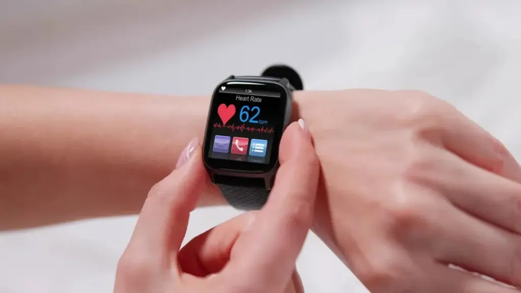 ¿Relojes inteligentes para tu presión arterial? Un estudio revela los preocupantes riesgos de confiarlos ciegamente