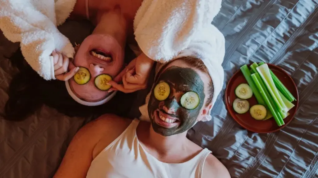 Soltero: 7 maneras de celebrar el Día de San Valentín con amigos