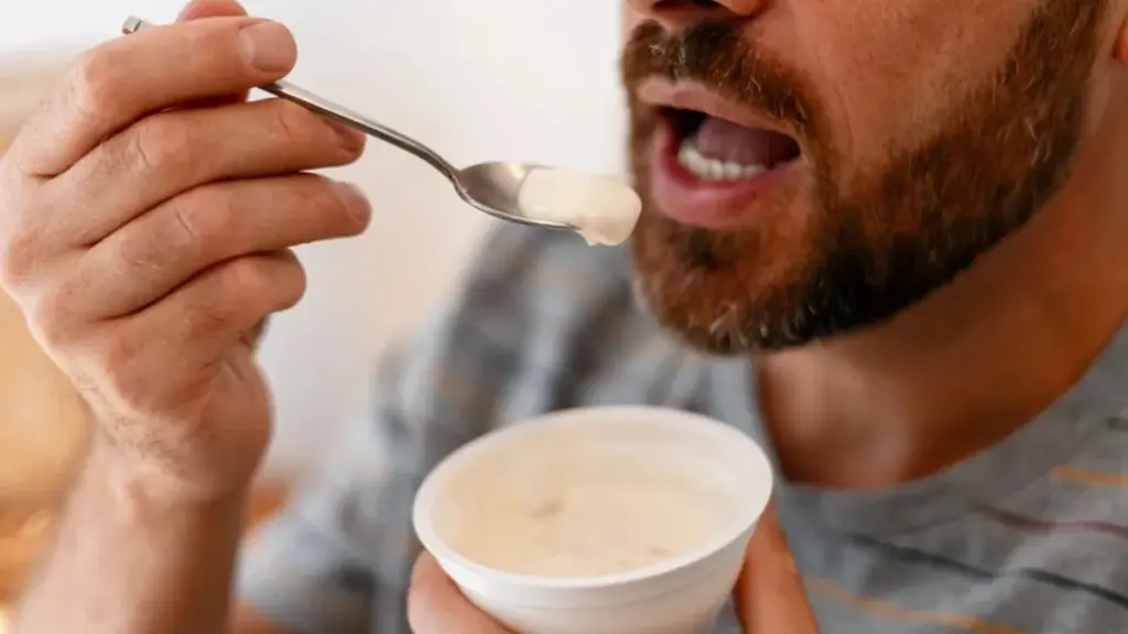 7 alimentos que crees saludables pero están inundados de azúcar y edulcorantes