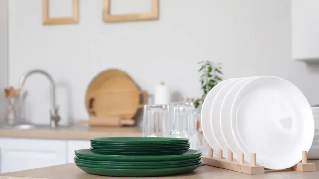 7 señales de que tus platos ya no son seguros para usar