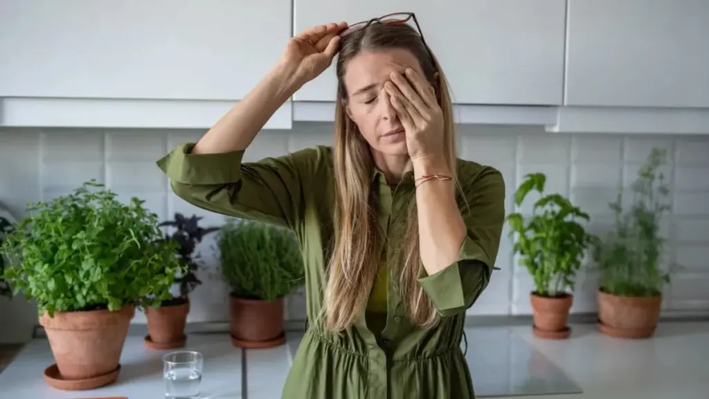 7 señales silenciosas de tu metabolismo lento que tu cuerpo te envía