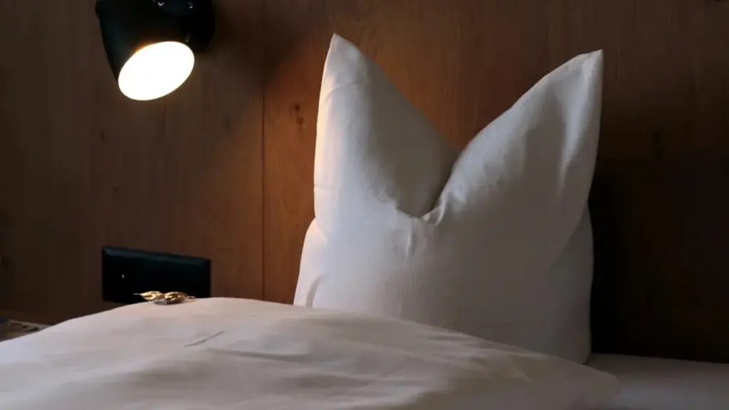 Atrae la prosperidad dormido: 3 objetos de Feng Shui bajo tu almohada