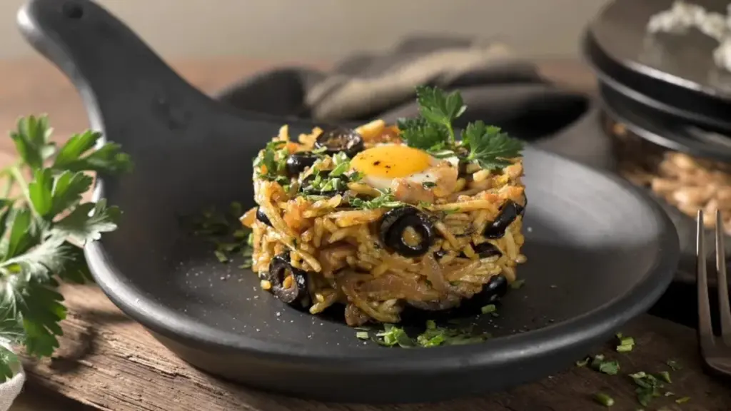 El truco secreto del chef José Avillez para un bacalao a la Brás irresistiblemente cremoso