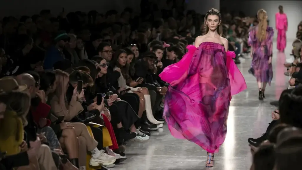 Kolovrat siembra tendencias: la metáfora 'semillas que rompen' llega a ModaLisboa